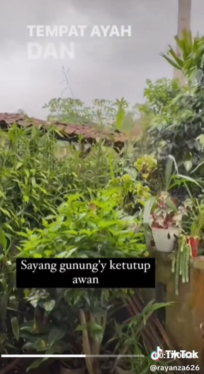 potret rumah Sus Rini pengasuh Rayyanza di kampung © 2023 brilio.net potret rumah Sus Rini pengasuh Rayyanza di kampung © 2023 brilio.net