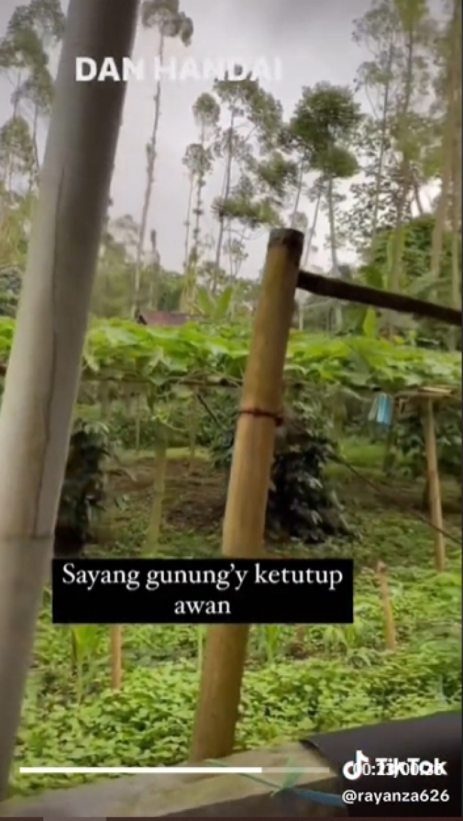 potret rumah Sus Rini pengasuh Rayyanza di kampung © 2023 brilio.net potret rumah Sus Rini pengasuh Rayyanza di kampung © 2023 brilio.net