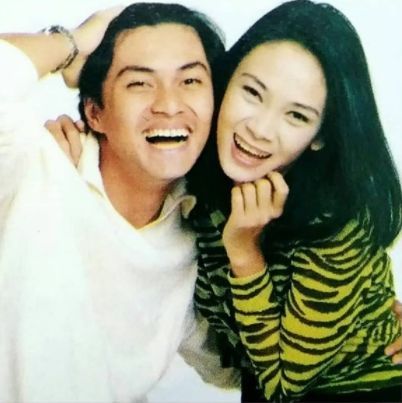 potret lawas pasangan seleb era 90-an pacaran © instagram potret lawas pasangan seleb era 90-an pacaran © instagram