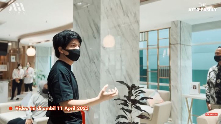 aurel hermansyah cek kandungan © YouTube