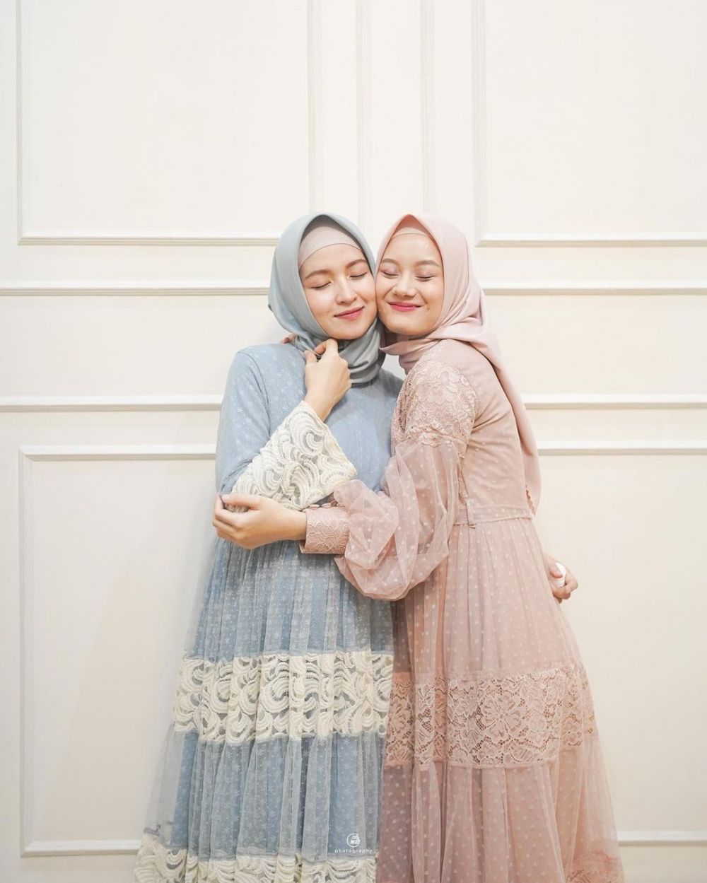 aktris cantik dan kakak ipar © instagram