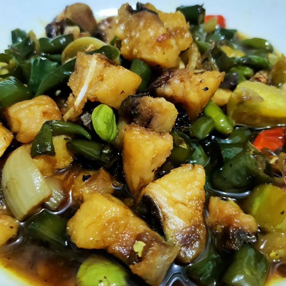 11 Resep ikan asin masak cabai hijau, lezat, sederhana, dan bikin selera makan bertambah