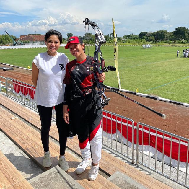 kebersamaan lolly dan nikita © Instagram