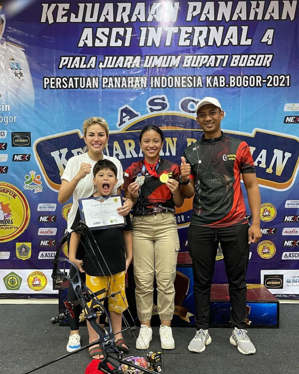 kebersamaan lolly dan nikita © Instagram