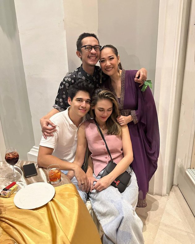 Luna Maya dan Maxime kian lengket © Instagram