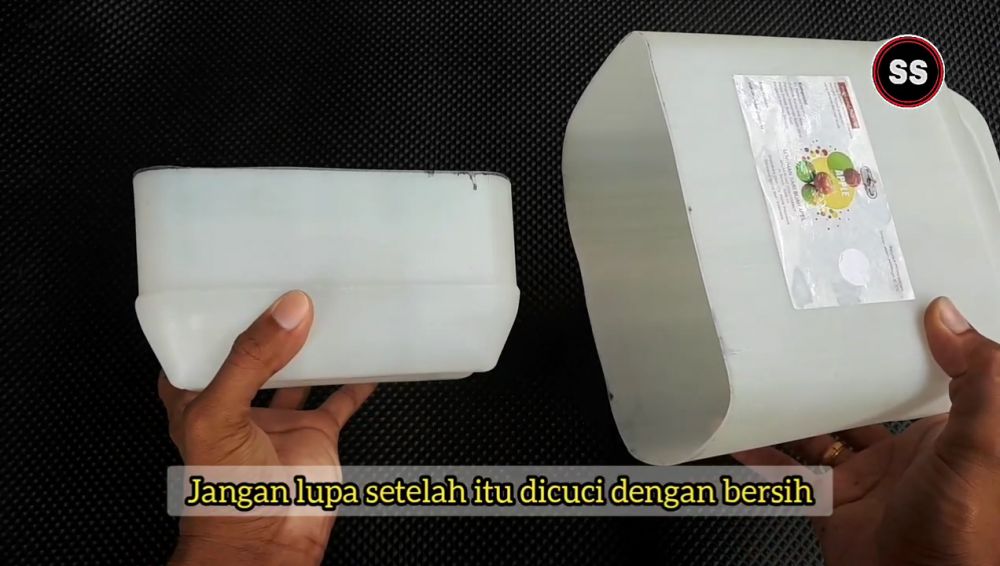 Cara unik bikin rak bumbu dapur dari jerigen bekas, ekonomis dan mudah ditiru