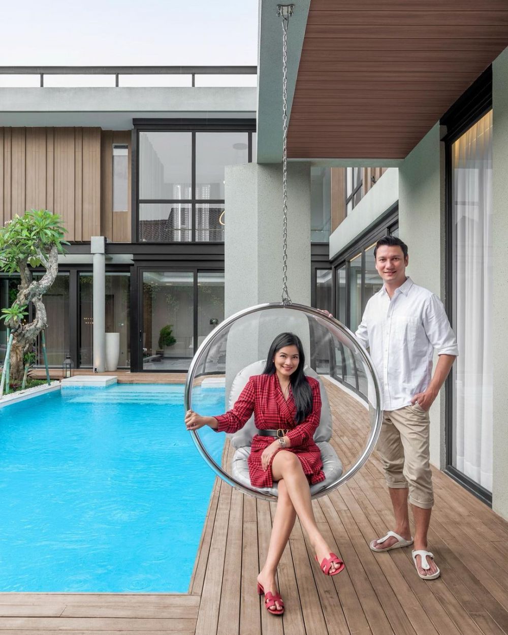 transformasi titi kamal dan christian sugiono © berbagai sumber