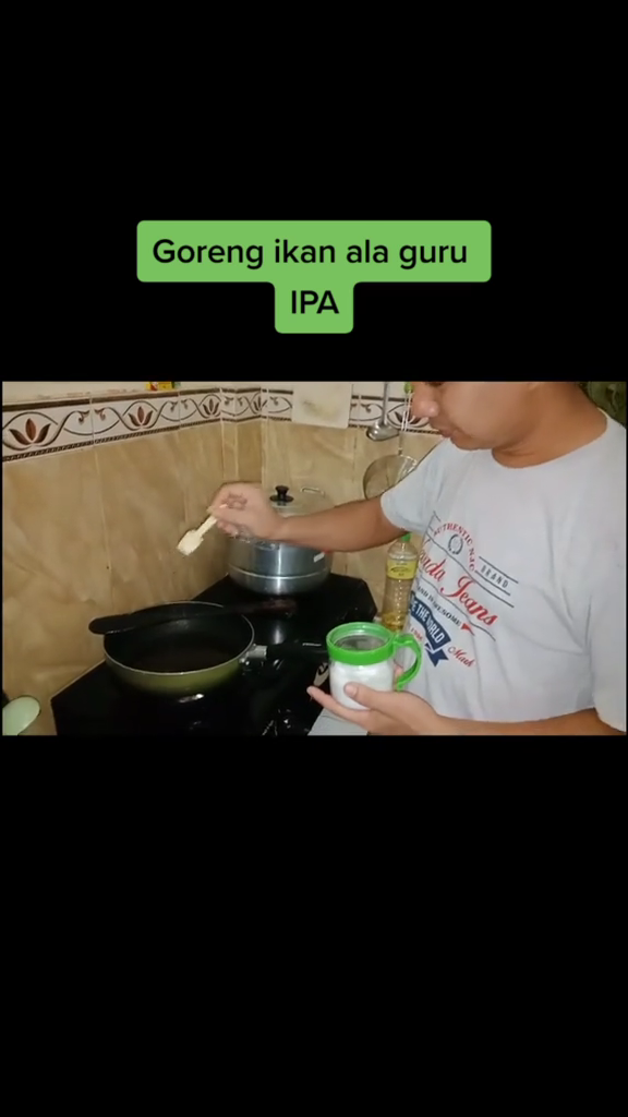 Bukan ditambah jahe atau terigu, ini trik goreng ikan agar garing dan minyak tidak meletup