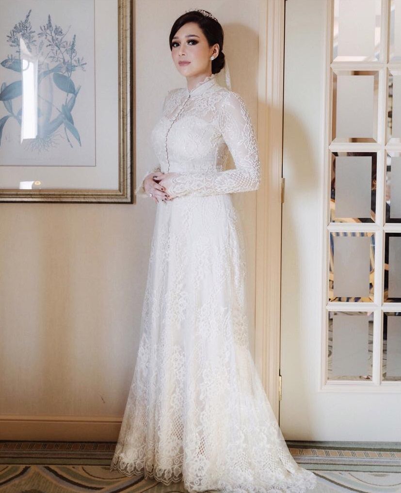 gaun pengantin seleb tertutup tanpa hijab © berbagai sumber gaun pengantin seleb tertutup tanpa hijab © berbagai sumber