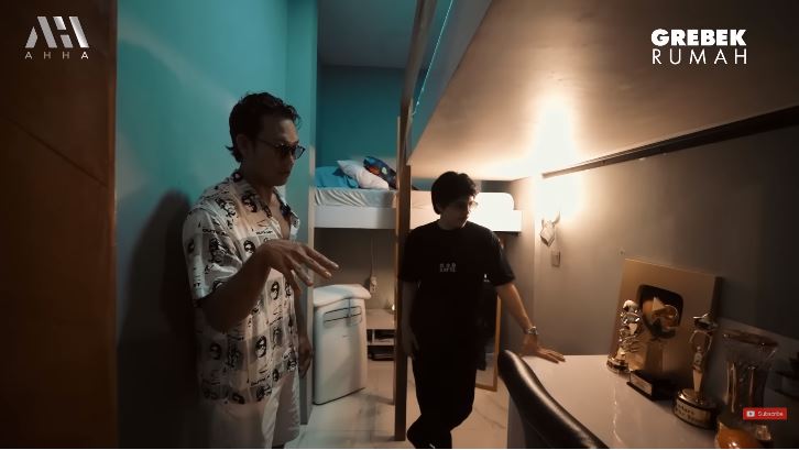 rumah denny sumargo sederhana © YouTube