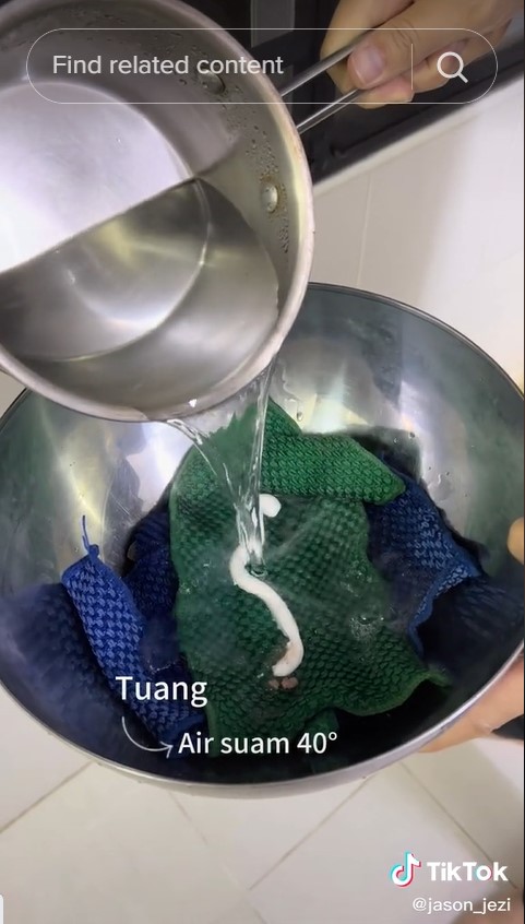 Jangan cuma pakai sabun, begini cara ampuh basmi bau tengik di lap dapur