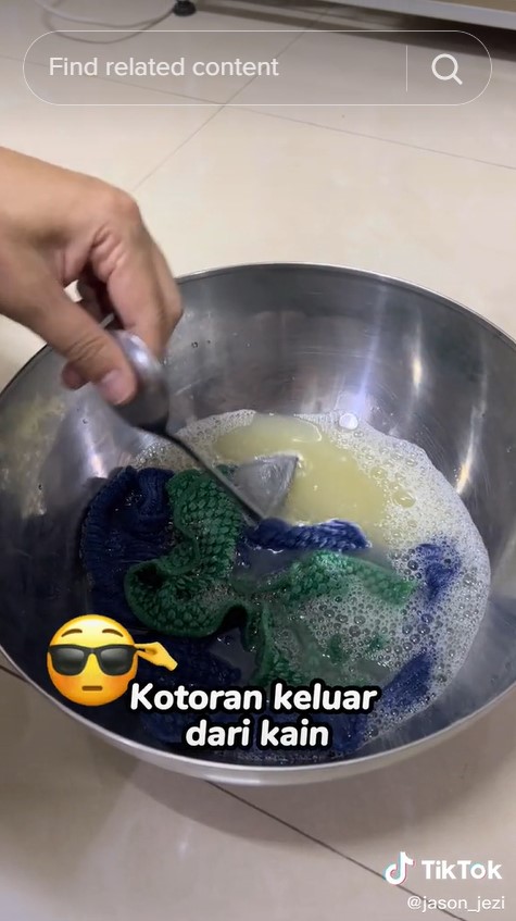 Jangan cuma pakai sabun, begini cara ampuh basmi bau tengik di lap dapur