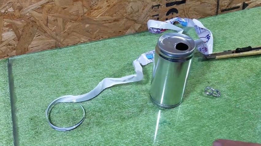 Jangan langsung dibuang, ini cara menyulap kaleng minuman bekas jadi cangkir estetik