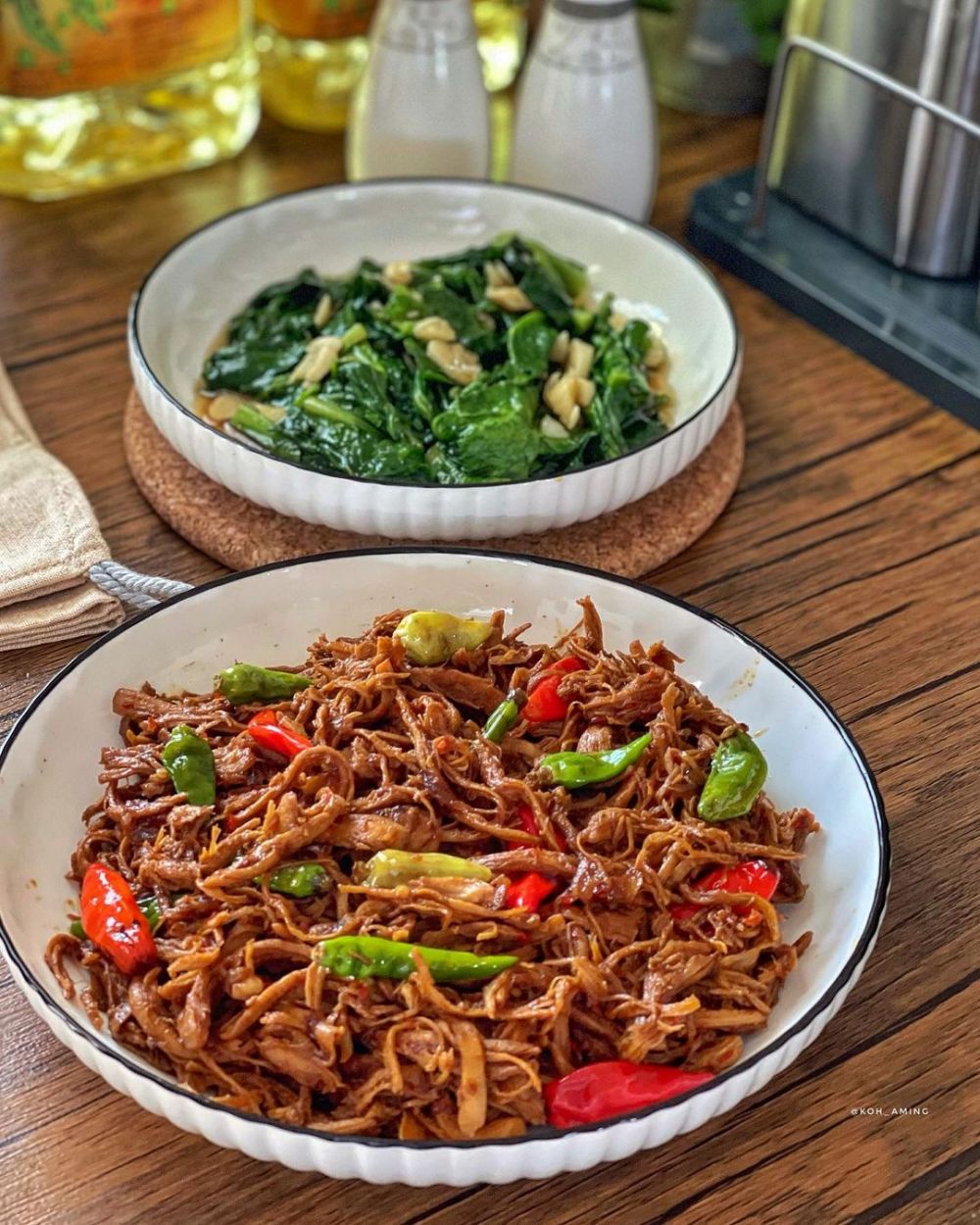 11 Resep olahan ayam suwir kecap, simpel, nikmat, dan mudah ditiru