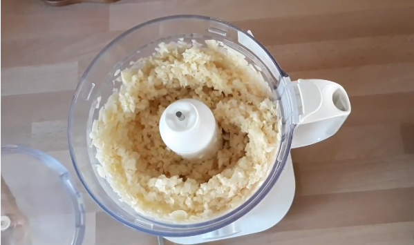 Tanpa bahan pengawet, ini cara mudah simpan bawang putih halus agar tak berjamur hingga 1 bulan