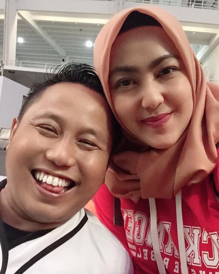 potret mesra narji dan istri © berbagai sumber