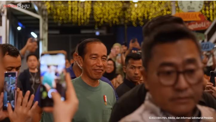 jokowi pesta durian © berbagai sumber