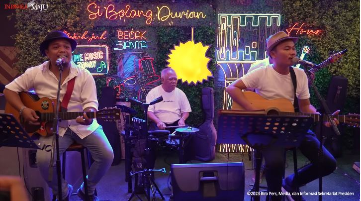 jokowi pesta durian © berbagai sumber