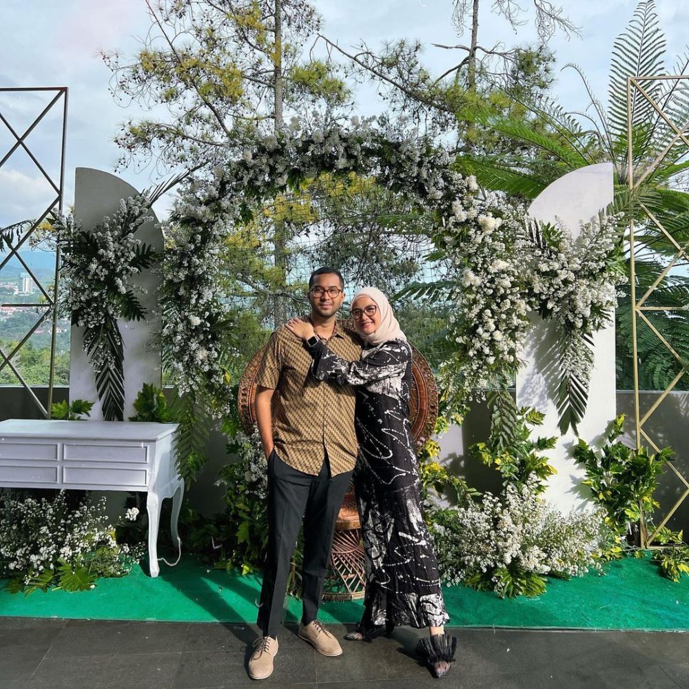 potret mesra revalina s temat dan suami © instagram potret mesra revalina s temat dan suami © instagram