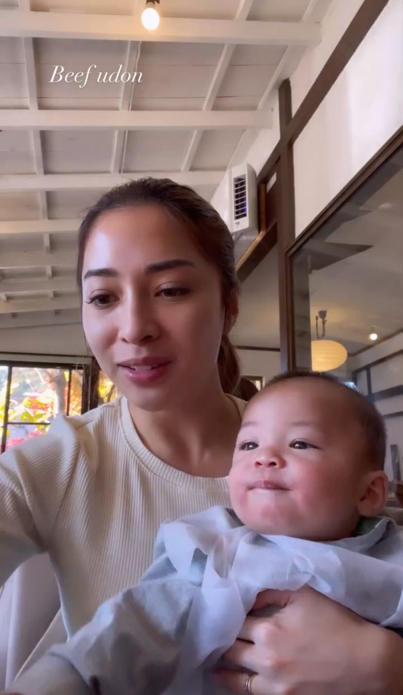 kesederhanaan nikita willy asuh buah hati  © berbagai sumber