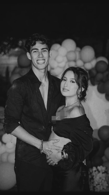 Jennifer Coppen pamer baby bump © berbagai sumber