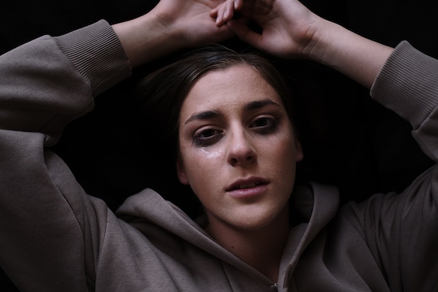 Arti mimpi menangis tersedu-sedu sampai terbangun dalam Islam © 2023 brilio.net