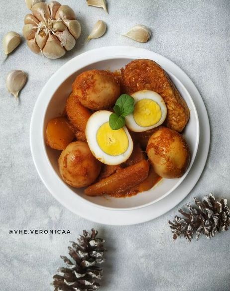 11 Resep semur tempe istimewa, lezat, mudah dibikin, dan bumbunya juara
