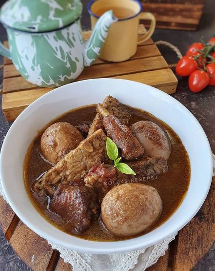 11 Resep semur tempe istimewa, lezat, mudah dibikin, dan bumbunya juara