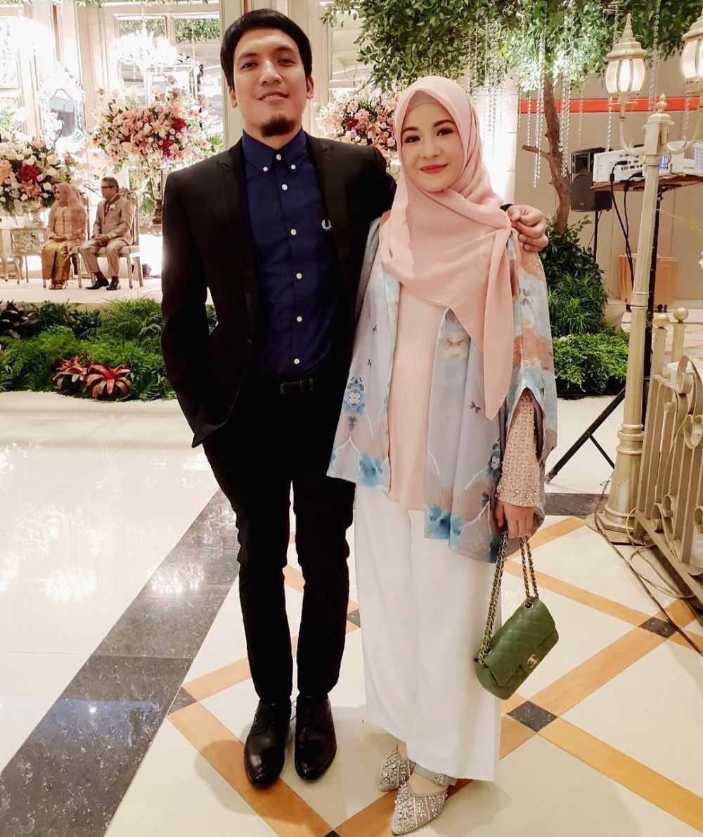 desta bersyukur punya caca © instagram desta bersyukur punya caca © instagram