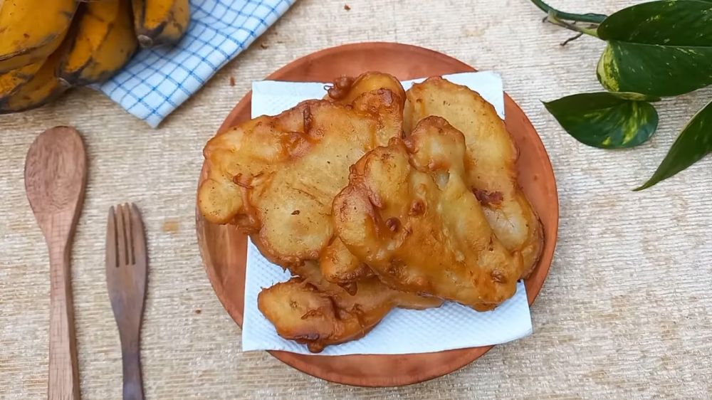 Wangi dan renyah, ini cara bikin adonan pisang goreng ala warung Kopi Klotok