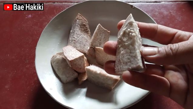 Tanpa perlu direndam larutan garam, ini trik mengolah talas agar semakin legit dan empuk