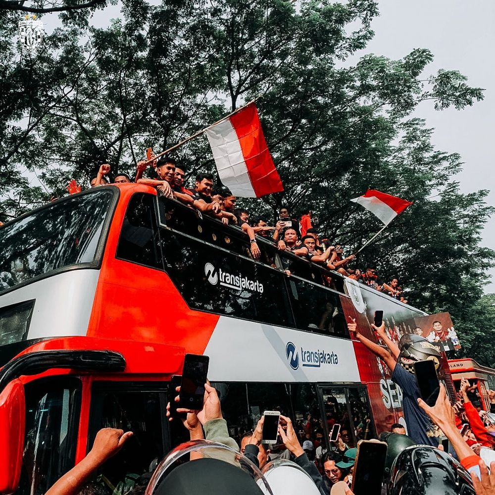 arak-arakan timnas © berbagai sumber arak-arakan timnas © berbagai sumber