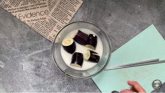 Tanpa direndam larutan garam, ini 9 trik bikin terong kembang api agar mekar dan renyah tahan lama