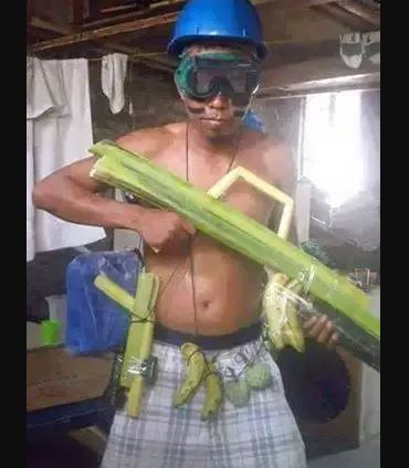 Potret kocak orang menghibur diri sendiri Berbagai sumber