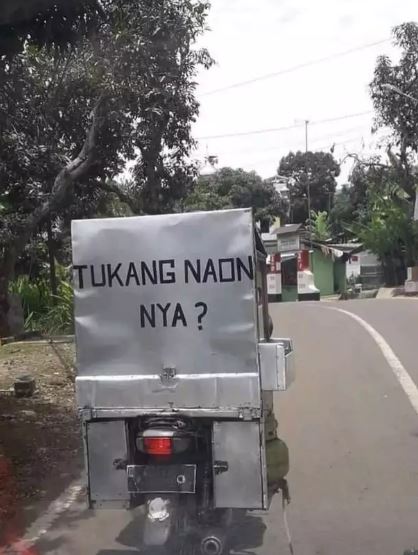 spanduk jualan nggak berguna Berbagai sumber