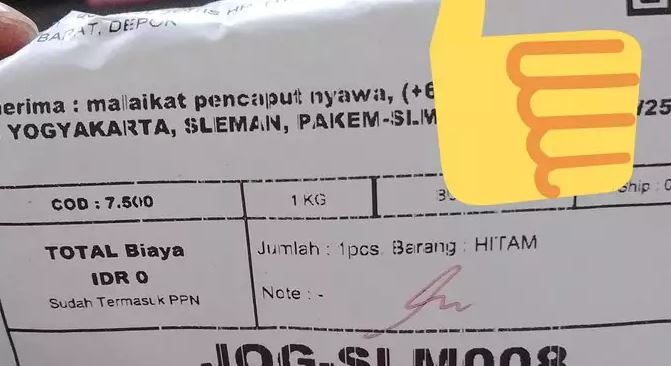 potret kocak nama penerima paket Twitter potret kocak nama penerima paket Twitter