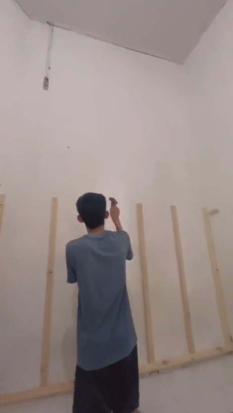 makeover kamar burik jadi estetik  © TikTok/@yongbyebot