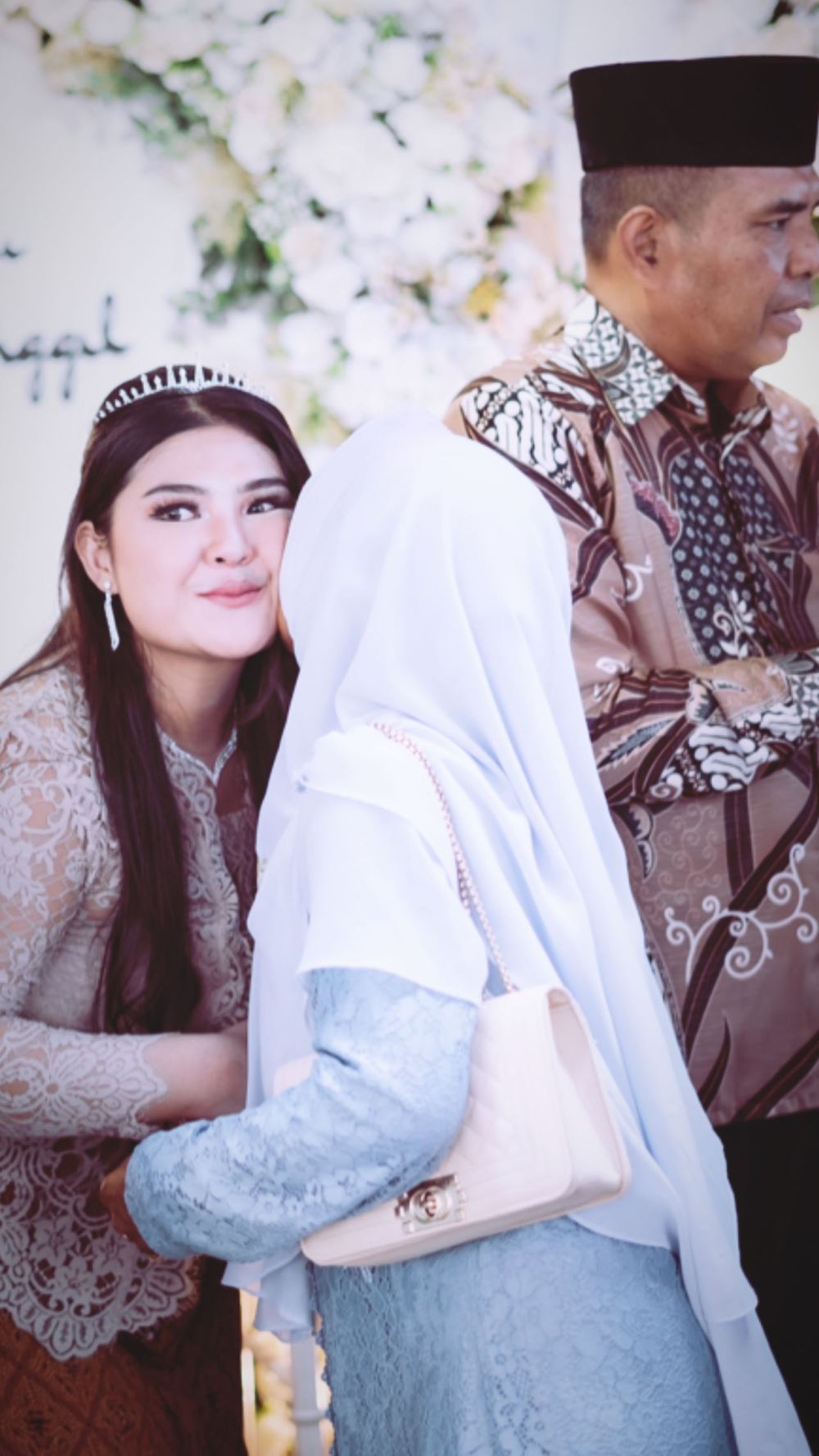 Momen lamaran Rosa Meldianti © Instagram