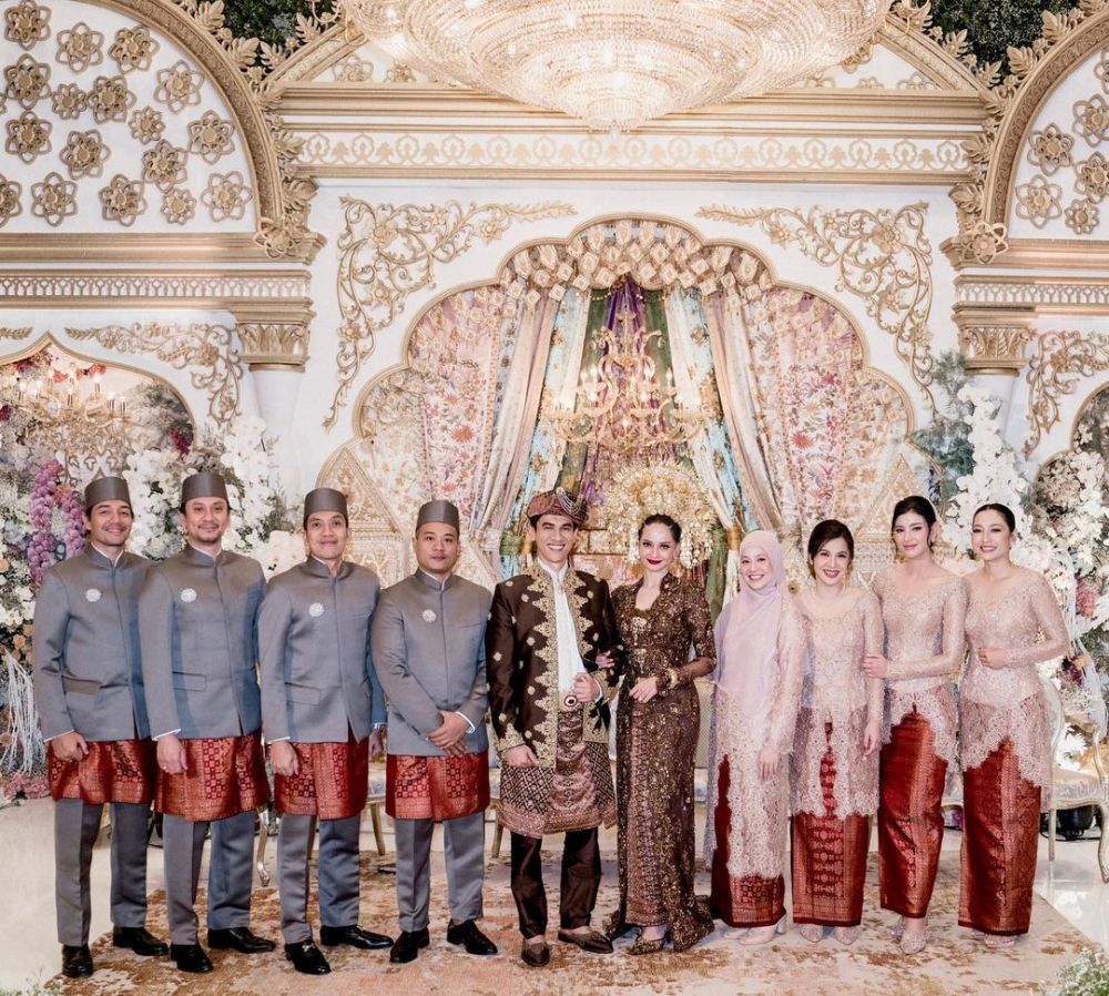 pesona natasha rizki di nikahan enzy © berbagai sumber