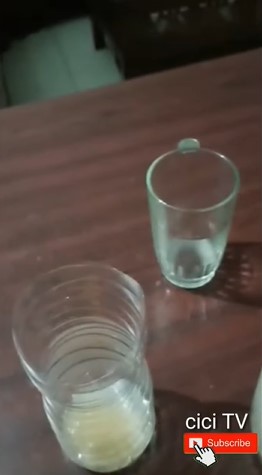 Tak perlu dibunuh, ini trik bikin perangkap semut pakai 1 bumbu dapur