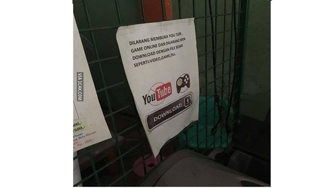 Potret kocak peringatan di warnet © berbagai sumber