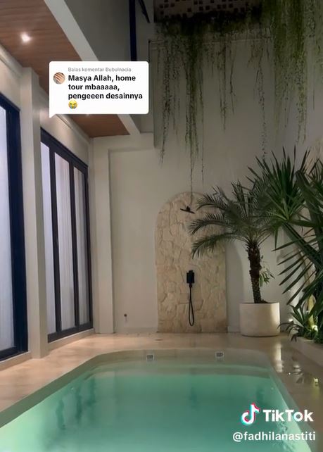 rumah dalam gang tropis © TikTok