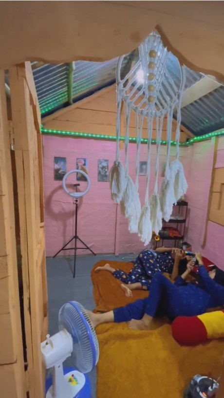 rumah pohon unik untuk staycation © TikTok/@aarrumi