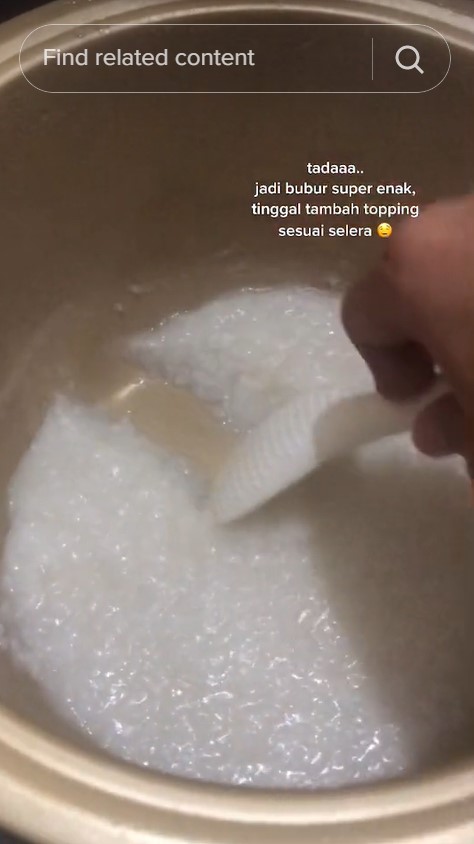 Cukup tambah 3 bahan, ini cara mengubah kerak nasi jadi bubur yang super lembut dan gurih