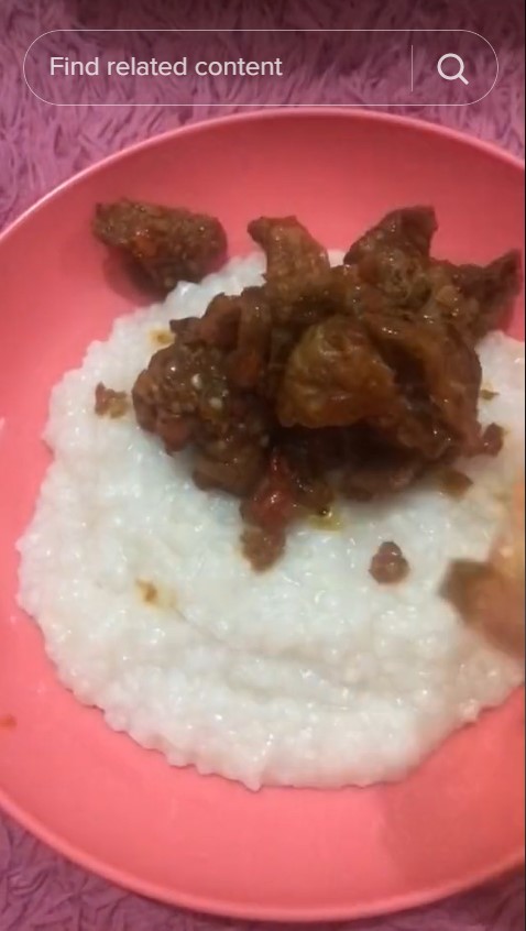 Cukup tambah 3 bahan, ini cara mengubah kerak nasi jadi bubur yang super lembut dan gurih