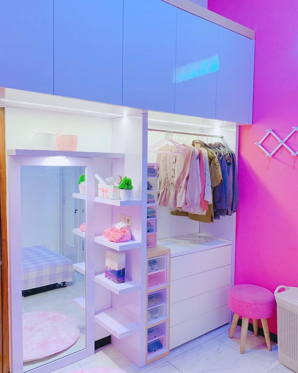 rumah barbie serba pink © Instagram