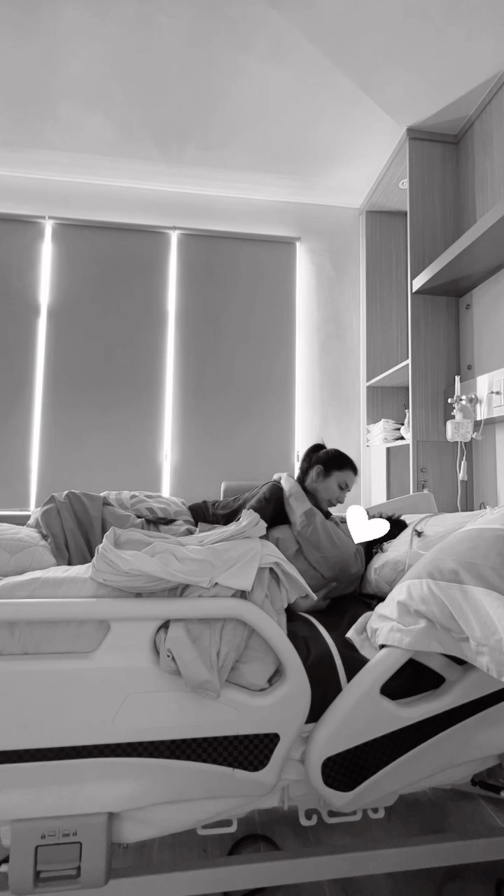 kenangan tyas mirasih rawat sang ibu © Instgaram/@tyasmirasih