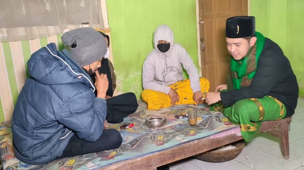 rahasia harmonis ibu situ punya dua suami © YouTube rahasia harmonis ibu situ punya dua suami © YouTube