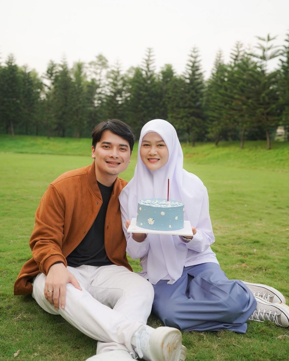 ultah Henny Rahman dandan anak SMA © berbagai sumber