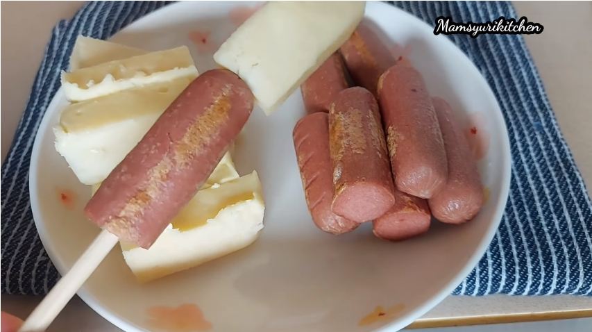 Tanpa ragi, ini cara bikin corndog lezat, mengembang, dan adonannya tidak terlepas saat digoreng
